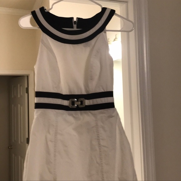 White House Black Market Dress - size 2 - Picture 5 of 9